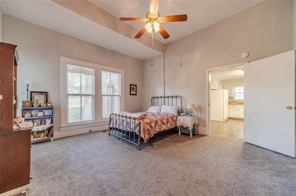 Loganville, GA 30052,284 Covington ST