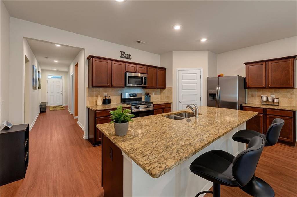 Atlanta, GA 30331,3819 Hempstead WAY