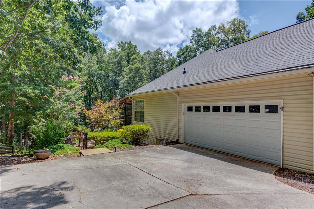 Braselton, GA 30517,735 Gold Crest DR