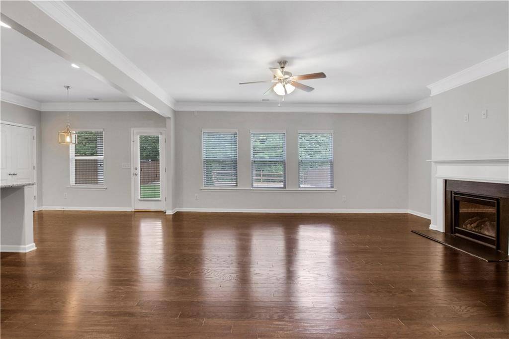 Woodstock, GA 30188,651 Georgia WAY