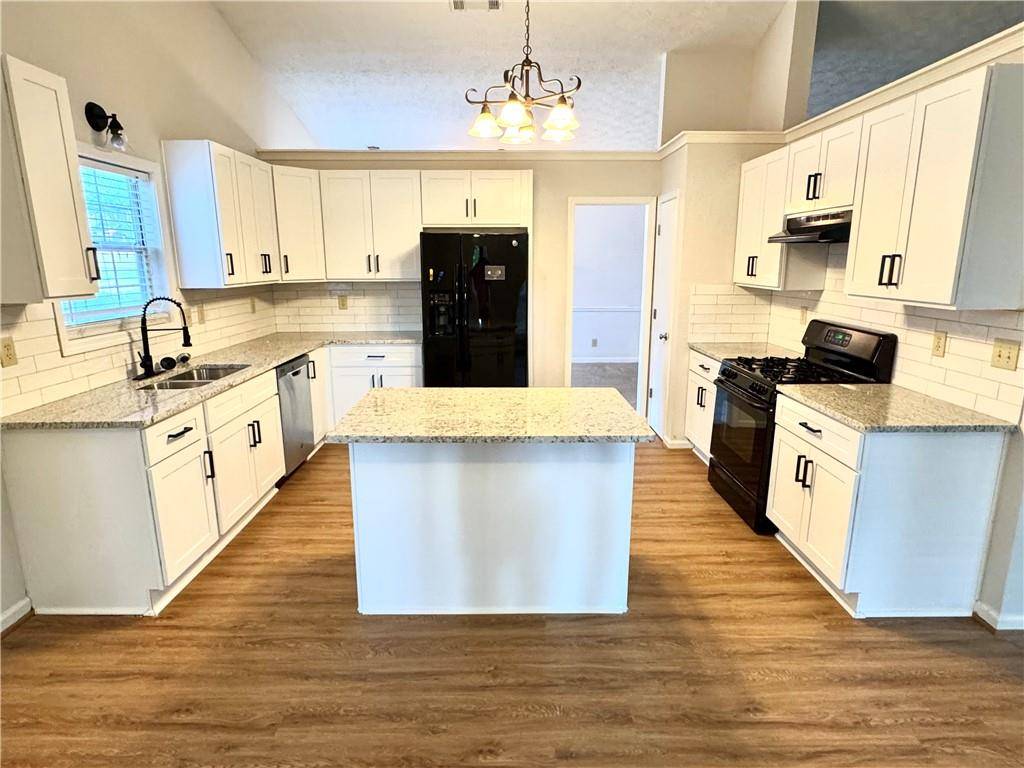 Lawrenceville, GA 30043,670 Paris DR