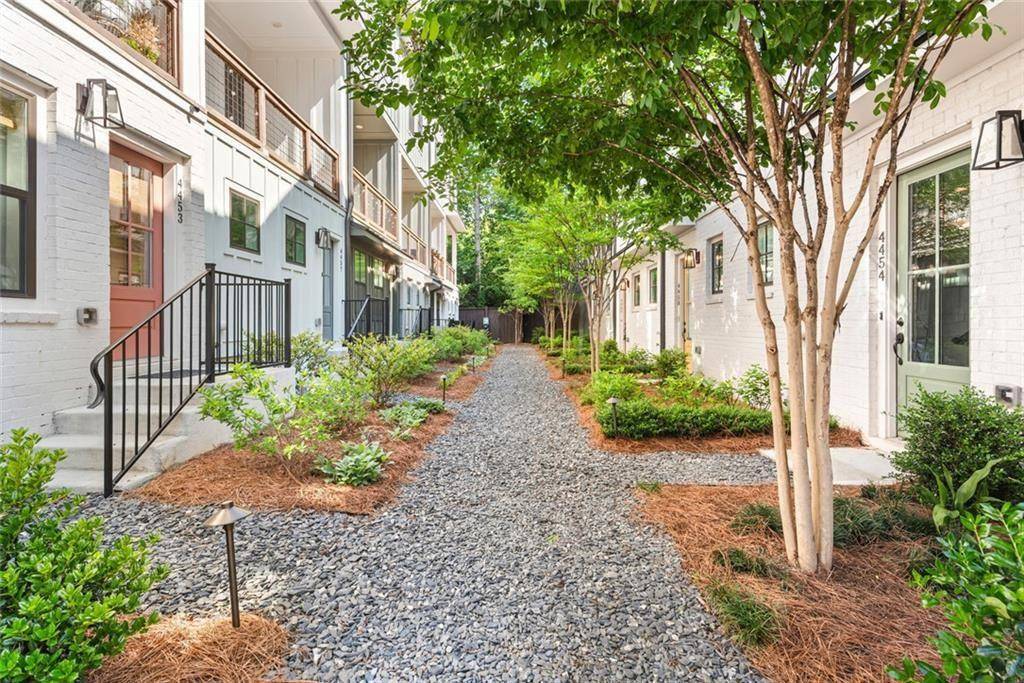 Atlanta, GA 30342,4462 Dandelion LN