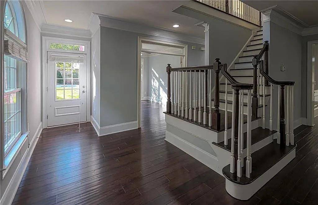 Atlanta, GA 30350,996 Pitts RD #B