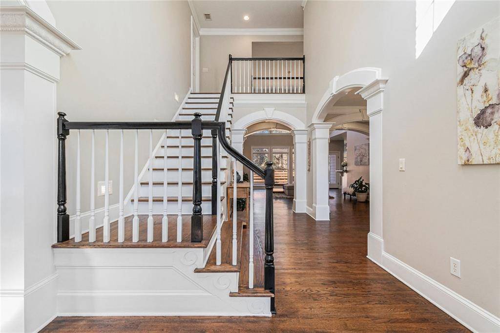 Flowery Branch, GA 30542,6614 Club View CT