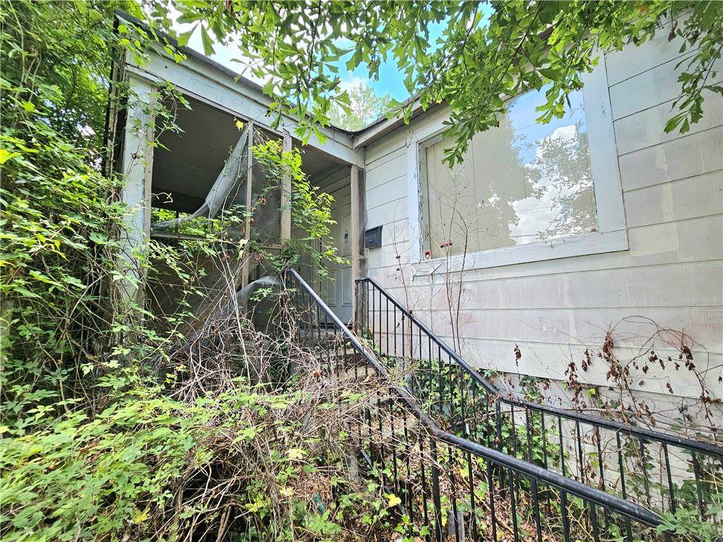 Decatur, GA 30032,3820 Covington HWY