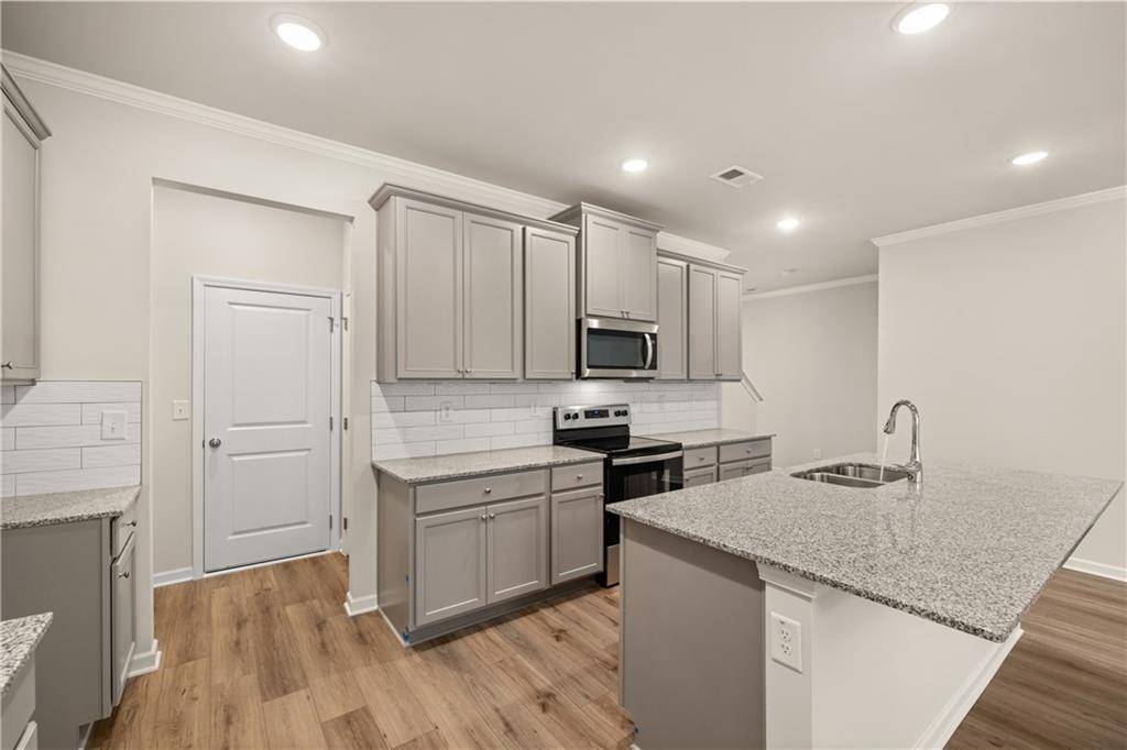 Lawrenceville, GA 30045,1094 Georgian Point DR