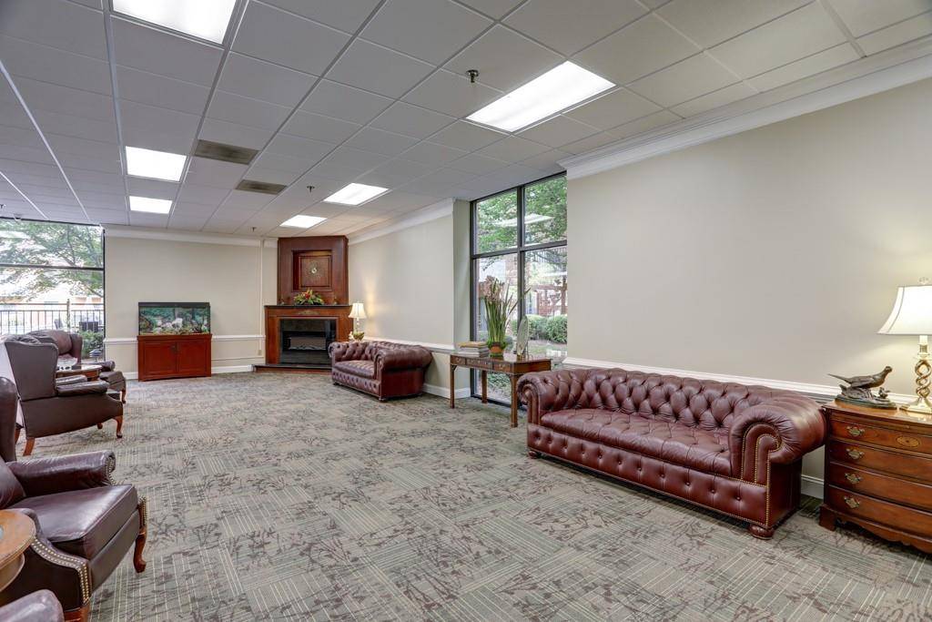 Atlanta, GA 30328,300 Johnson Ferry RD NE #A714