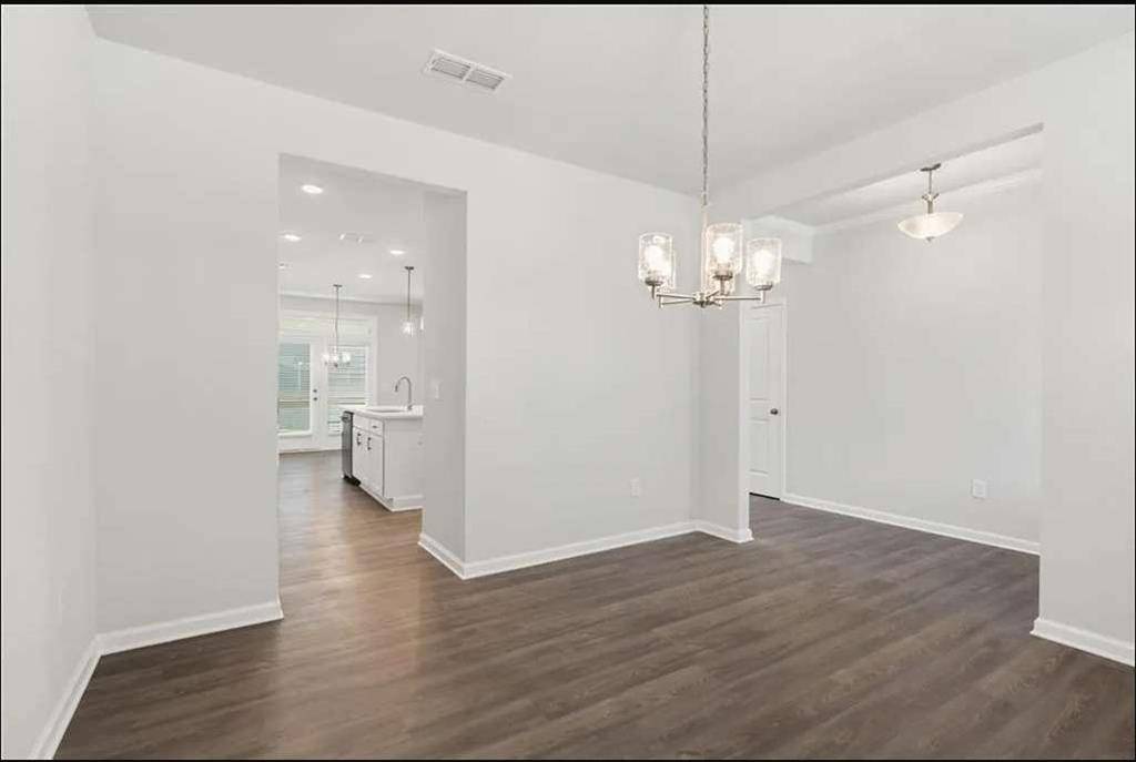 Kennesaw, GA 30144,639 Tigers Eye TER