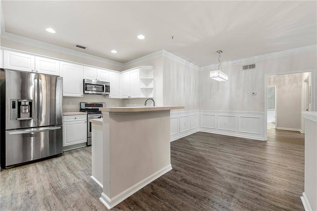 Atlanta, GA 30339,2400 Cumberland Pkwy SE #411