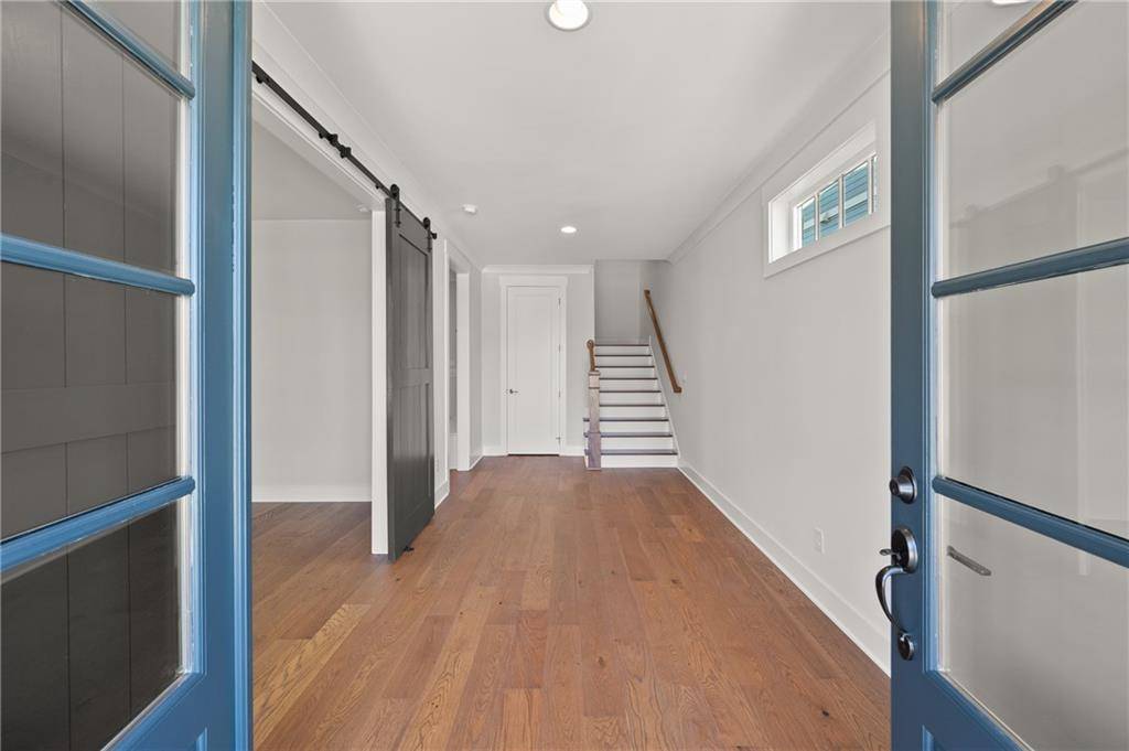 Woodstock, GA 30188,467 Chandler LN