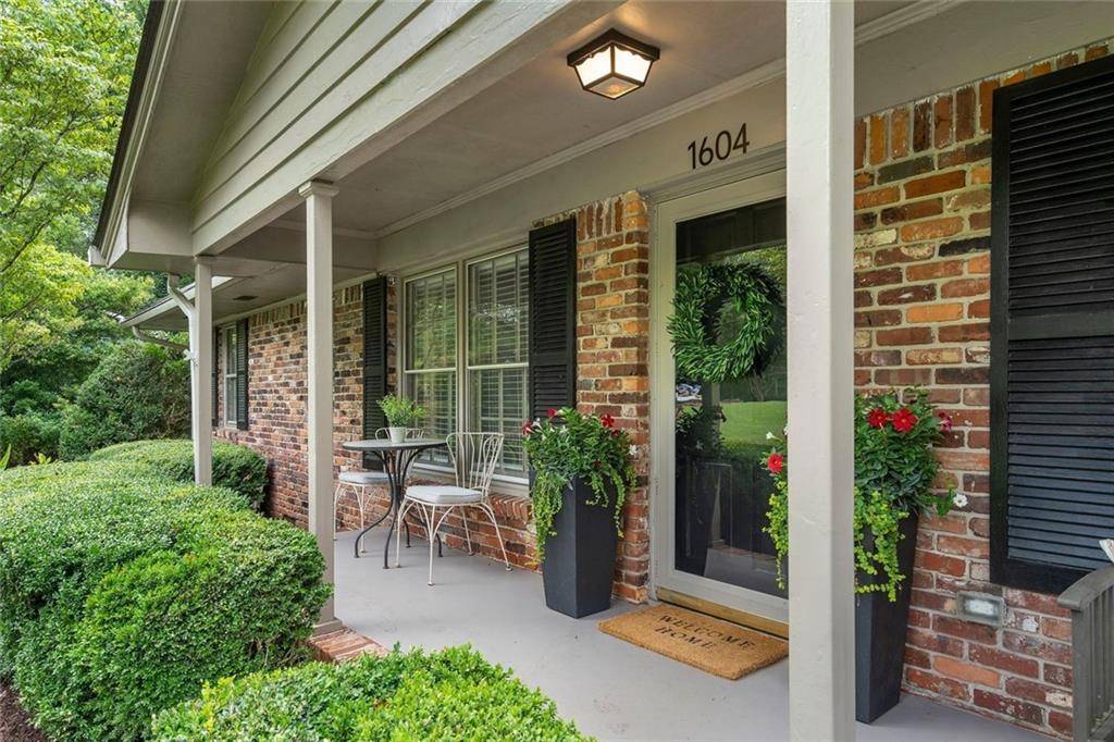 Dunwoody, GA 30338,1604 Old Spring House LN