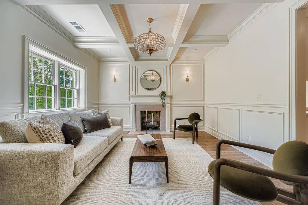 Avondale Estates, GA 30002,88 Dartmouth AVE