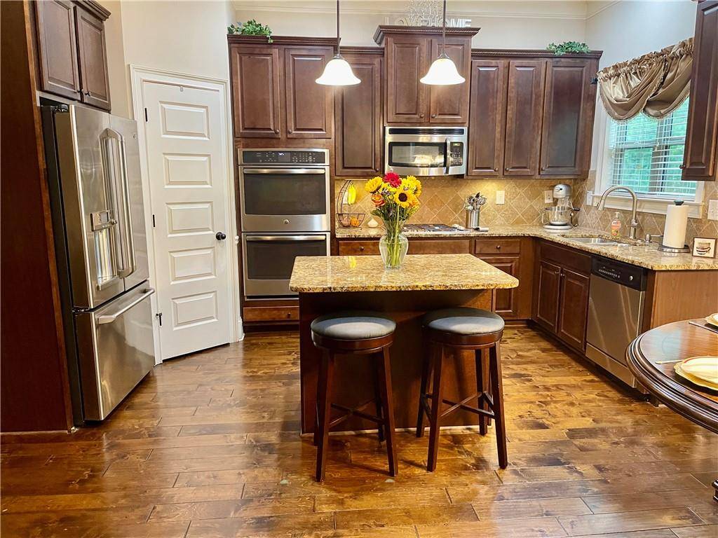 Atlanta, GA 30349,508 Longview LN