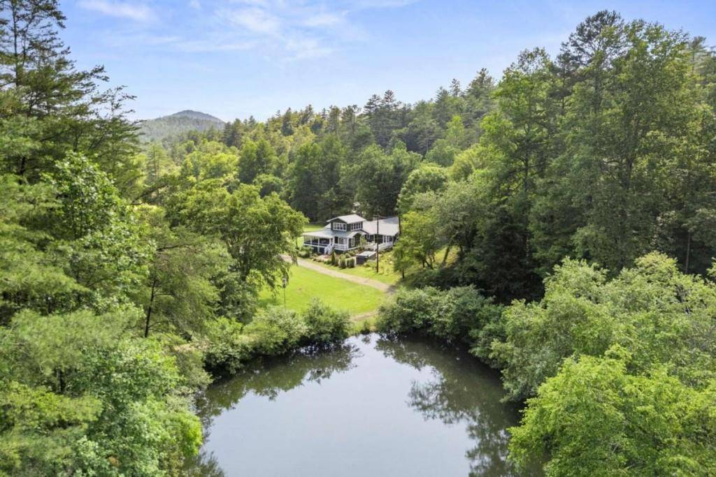 Clayton, GA 30525,9883 Warwoman RD