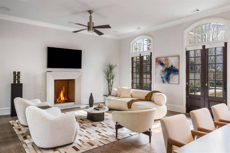 Atlanta, GA 30305,229 Dovecrest DR