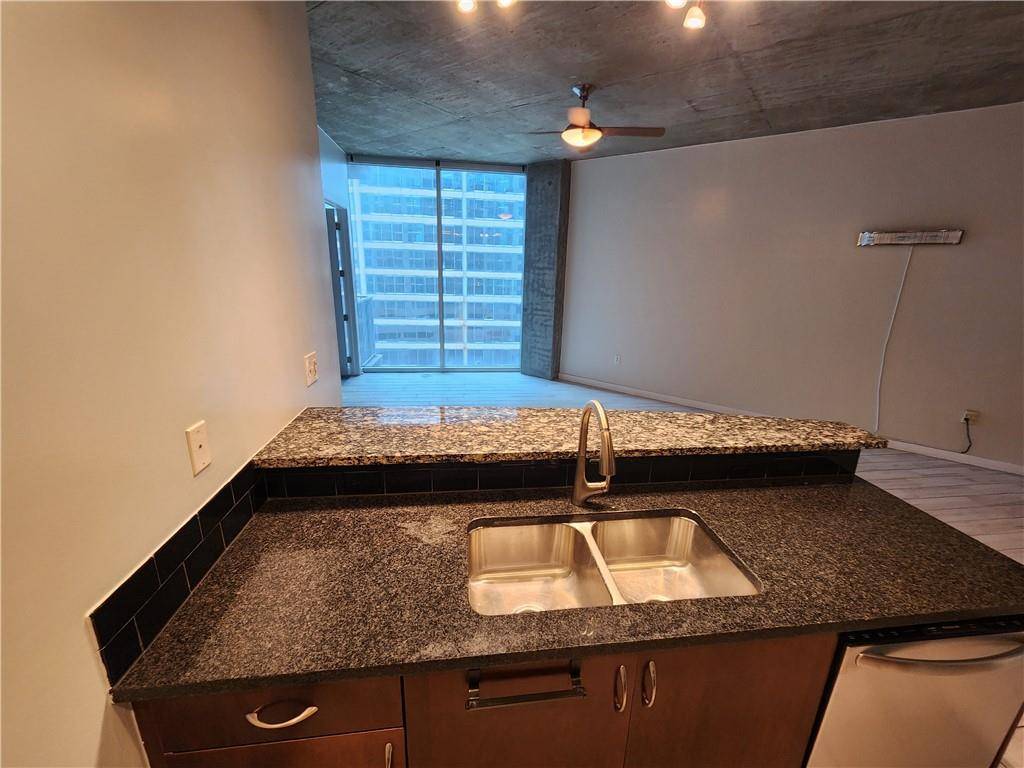 Atlanta, GA 30308,400 W Peachtree ST NW #1016