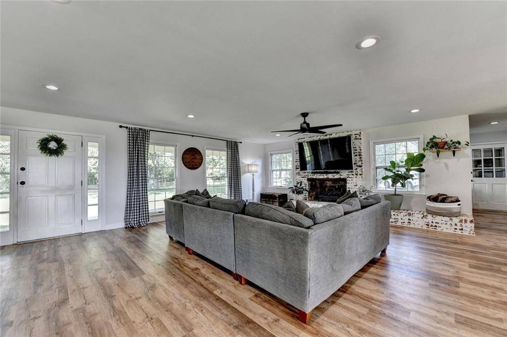 Clermont, GA 30527,5808 Bowen Bridge RD