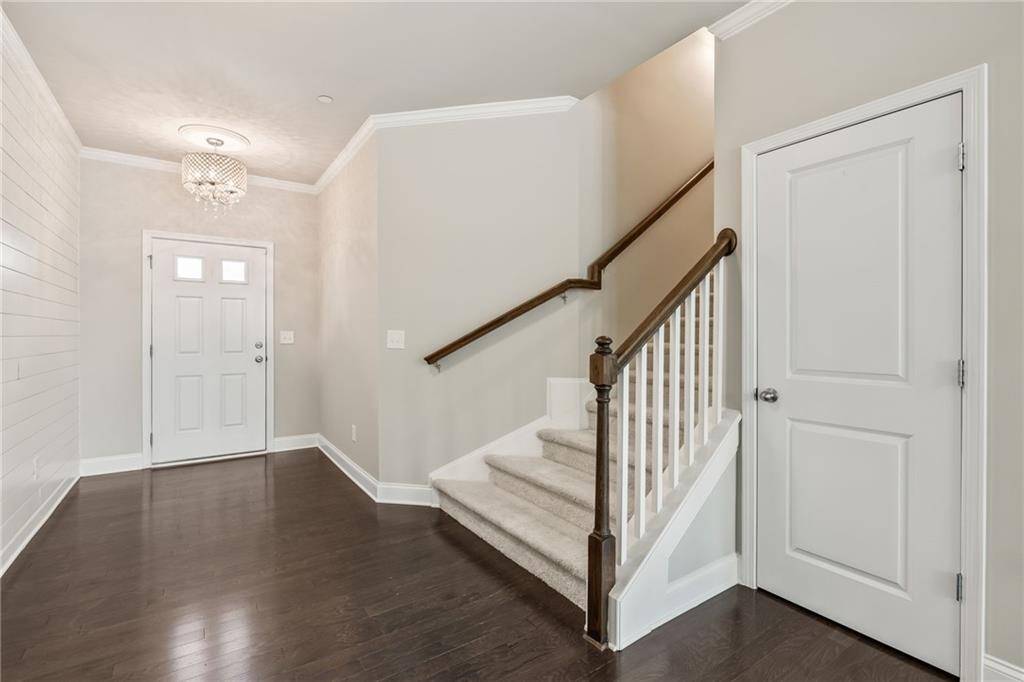 Woodstock, GA 30188,207 Magnolia Creek WAY