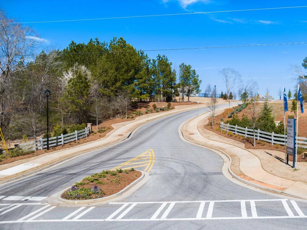 Fairburn, GA 30213,8218 Elkhorn DR