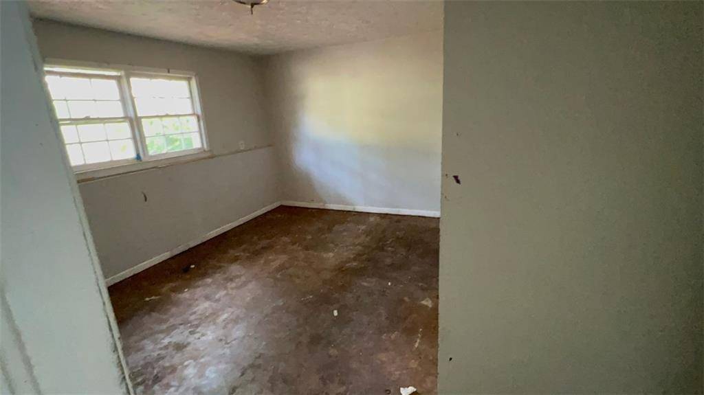 Decatur, GA 30035,1936 SNAPFINGER RD