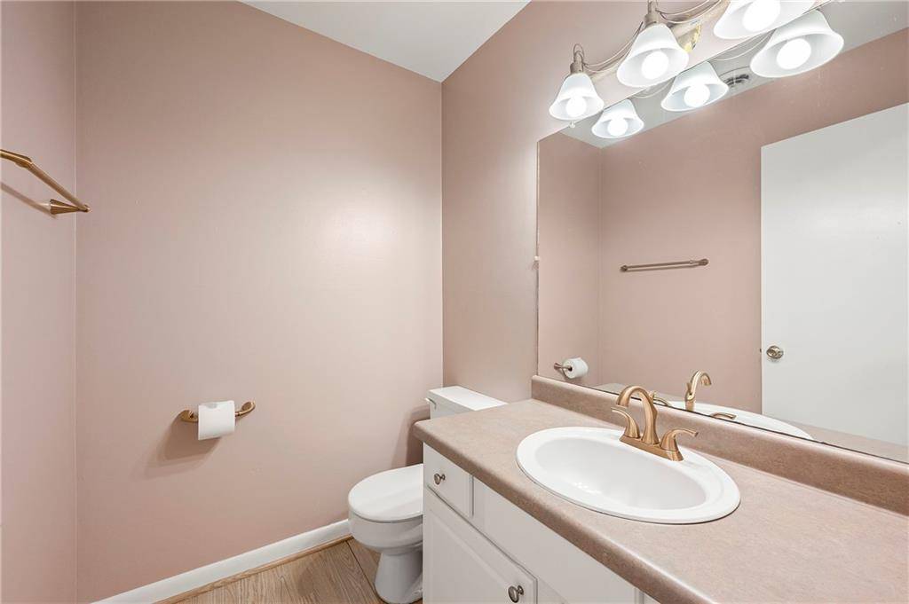 Atlanta, GA 30328,346 Carpenter DR #85