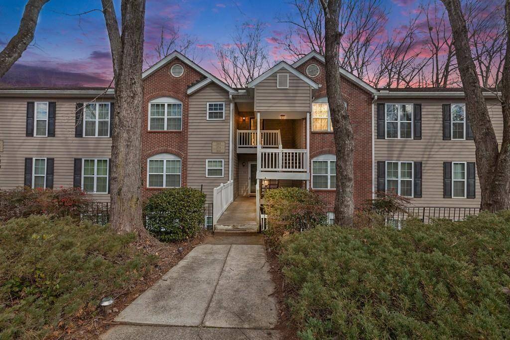 Roswell, GA 30076,384 Teal CT