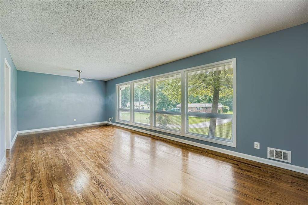 Marietta, GA 30066,1987 DARRELL DR