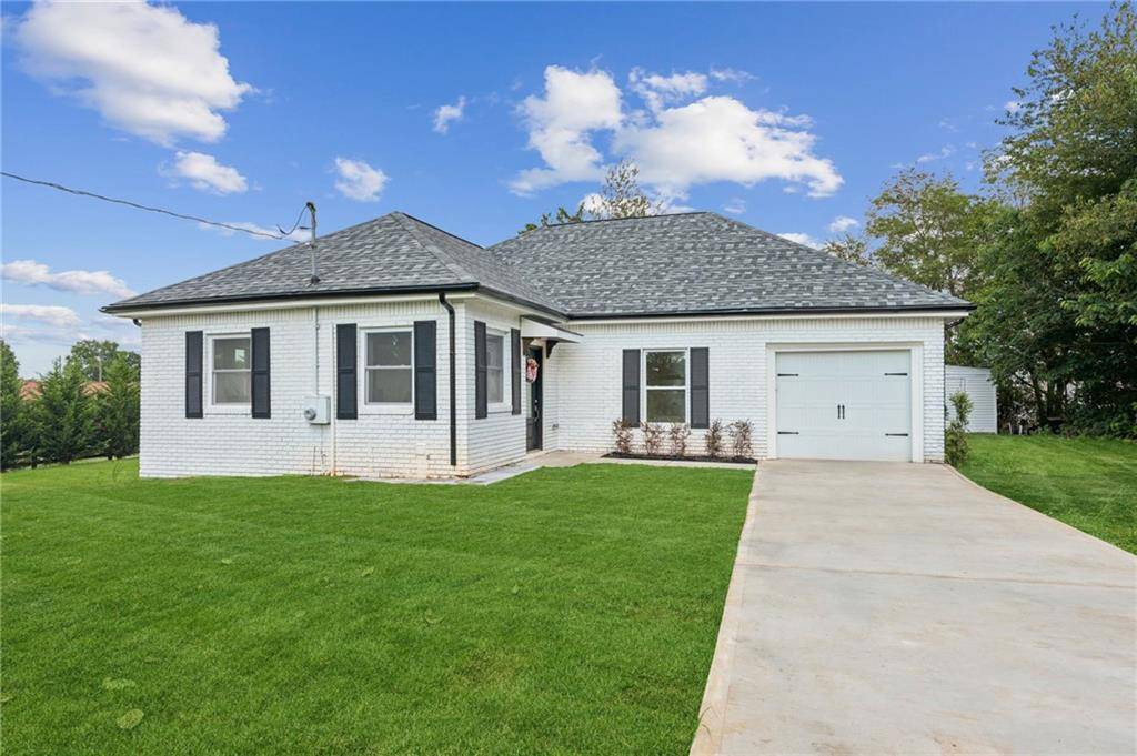 Cumming, GA 30028,848 Hester DR