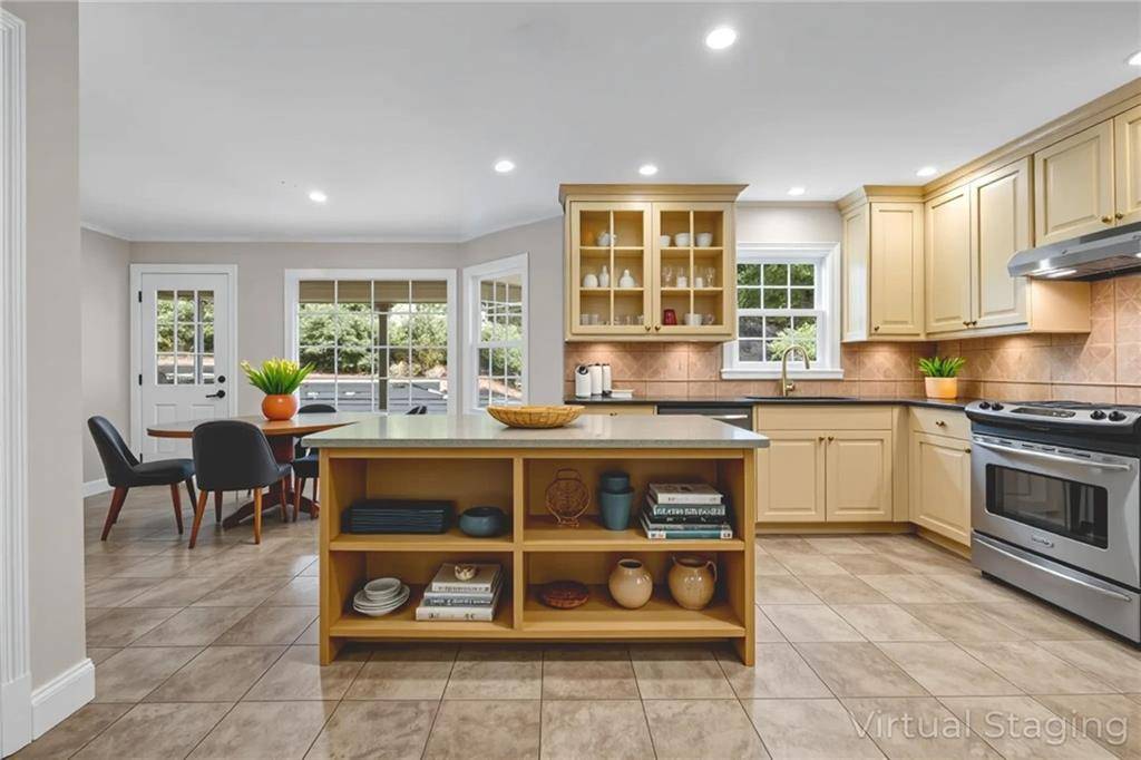 Marietta, GA 30062,3773 Rivaridge DR