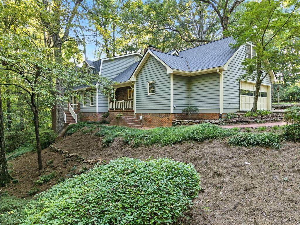 Tucker, GA 30087,2110 Stoneleigh DR