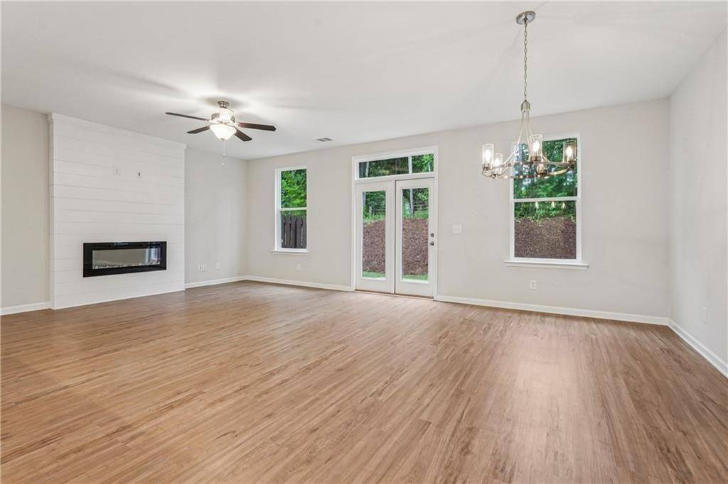 Lawrenceville, GA 30043,1127 Lucan LN