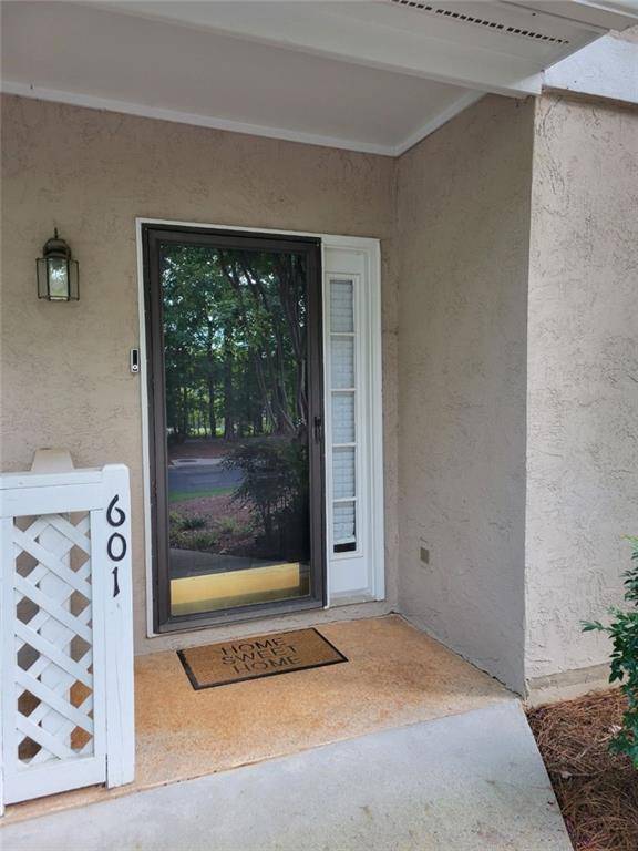 Peachtree Corners, GA 30092,601 Peachtree Forest AVE