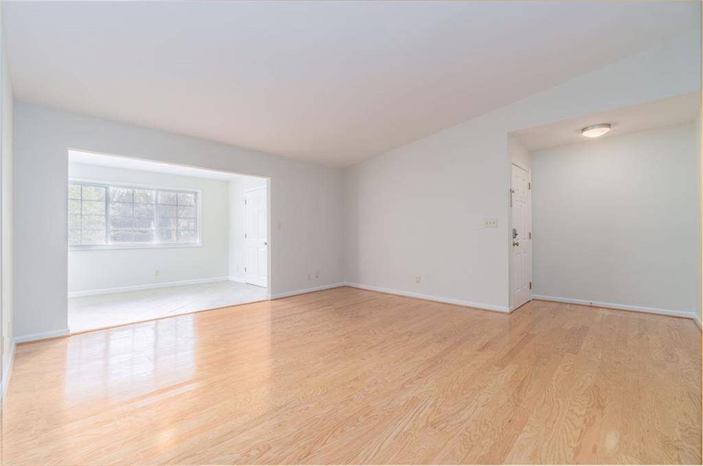 Brookhaven, GA 30319,1468 BRIARWOOD RD NE #1304