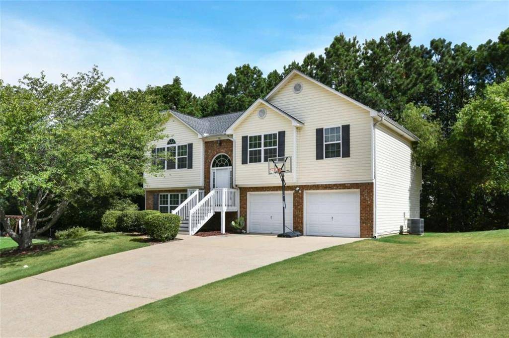 Douglasville, GA 30134,851 Walkingstick DR