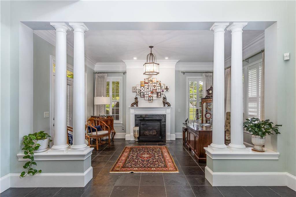 Woodstock, GA 30188,200 Edinburgh LN