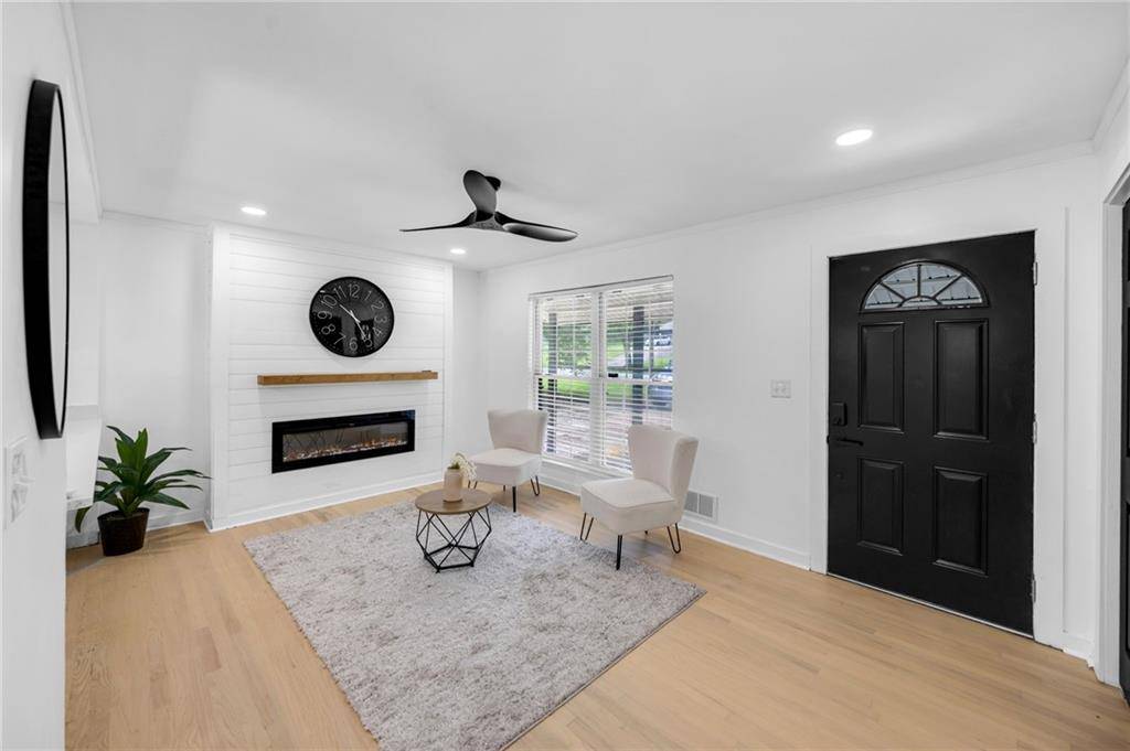 Clarkston, GA 30021,929 Creekdale DR