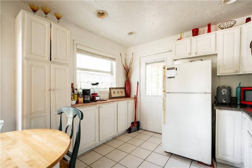 Atlanta, GA 30310,311 Henry Aaron AVE