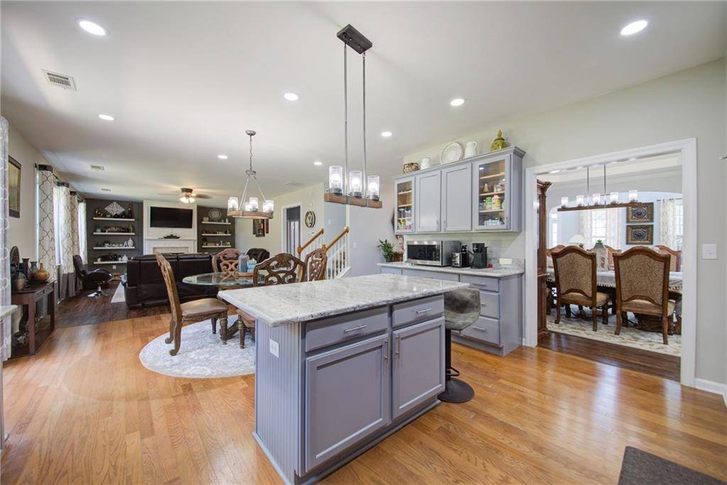 Cumming, GA 30028,4420 Sunbonnet RD