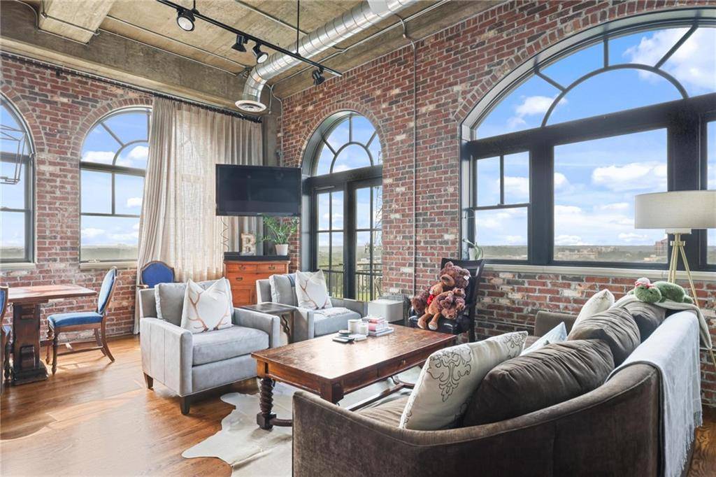 Atlanta, GA 30305,3180 Mathieson DR NE #1205