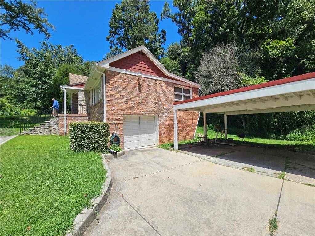 Atlanta, GA 30344,2177 Connally DR