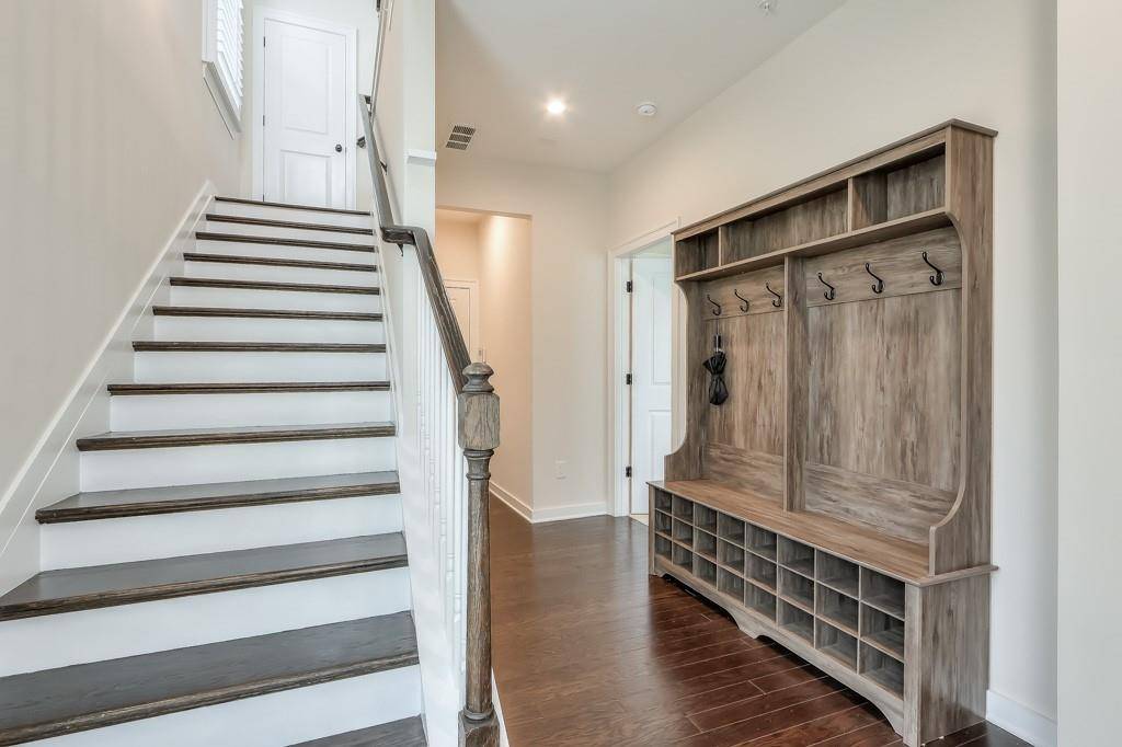 Atlanta, GA 30318,2032 Holtz LN NW