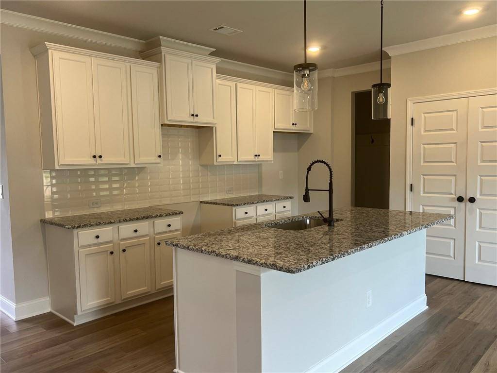 Snellville, GA 30039,3576 Iron Hearth BND