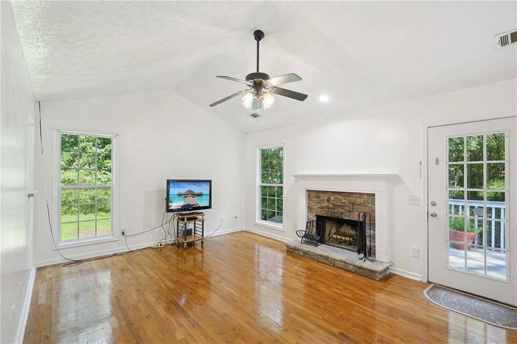 Jefferson, GA 30549,249 Forest ST