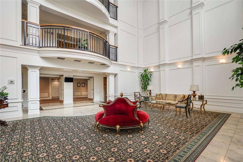 Atlanta, GA 30324,3275 Lenox RD NE ##302