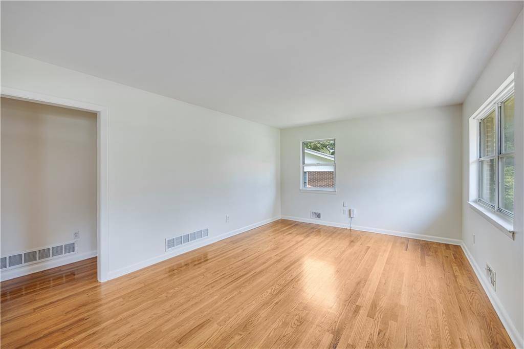 Gainesville, GA 30501,430 Holly DR