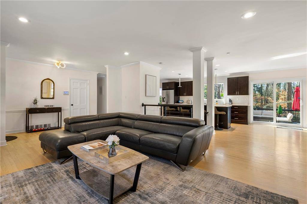 Atlanta, GA 30342,4116 Wieuca RD NE