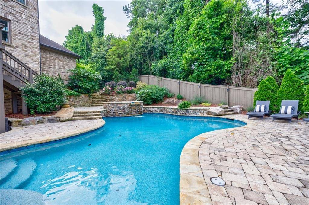 Atlanta, GA 30329,1822 Berkeley Oaks LN NE