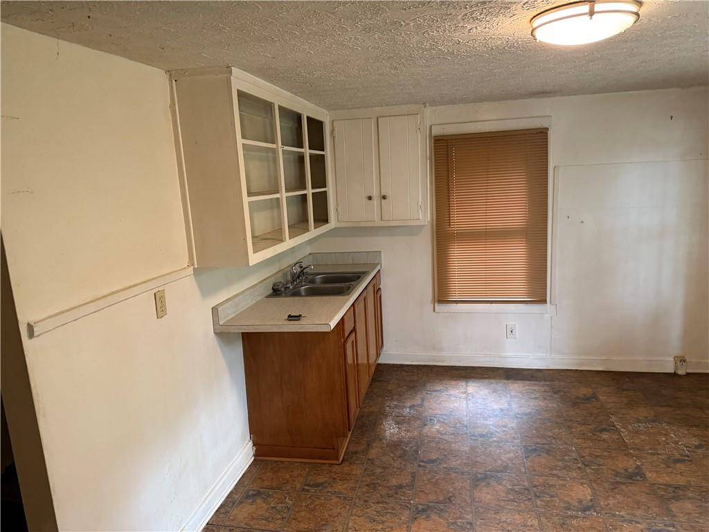 Atlanta, GA 30315,2235 Pryor RD SW