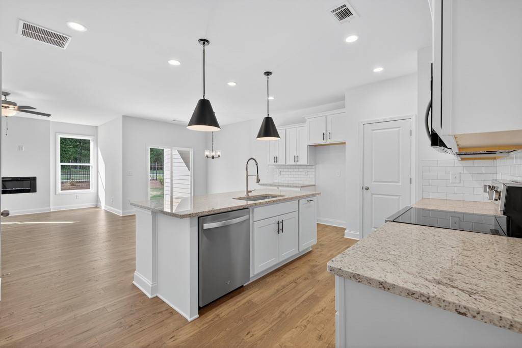 Jefferson, GA 30549,155 Windsor Park CT