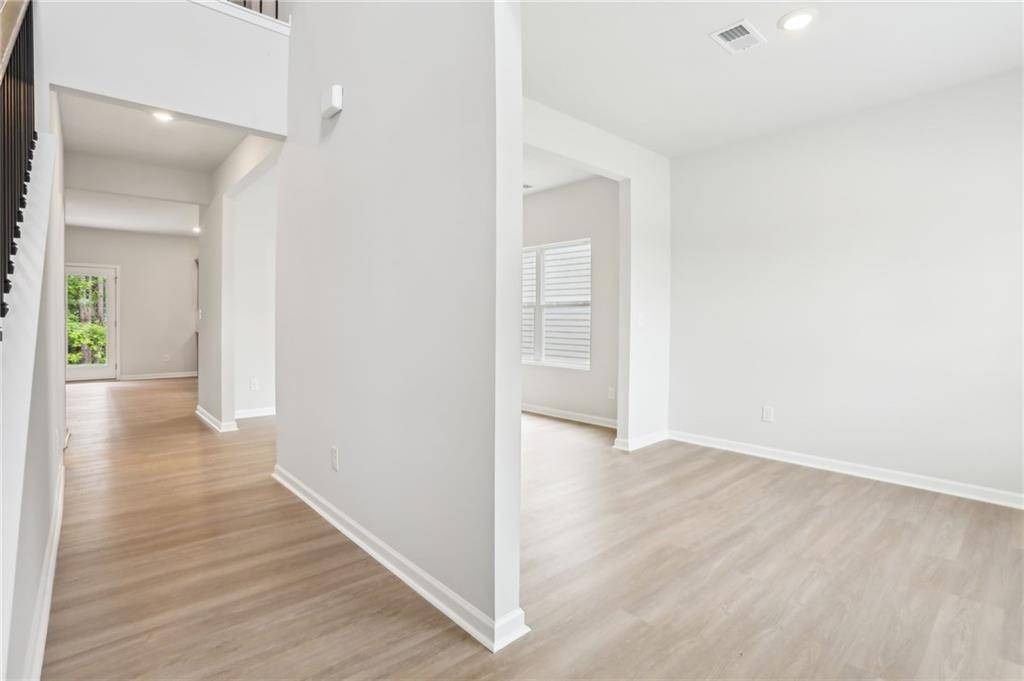 Winder, GA 30680,240 Cedar Wood TRCE